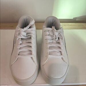 Puma White  woman Sneakers